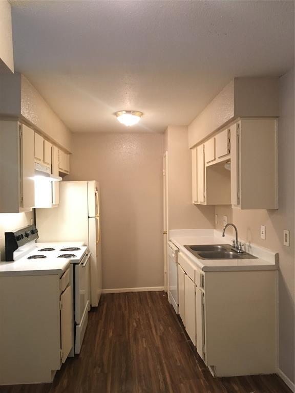 Building Photo - 6200 W Tidwell Rd