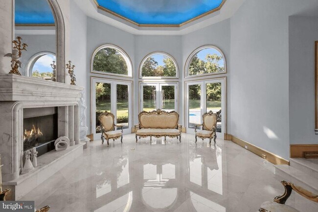 Foto del edificio - 636 S New York Rd