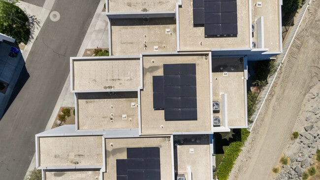 Building Photo - 318 Huddle Spgs Wy