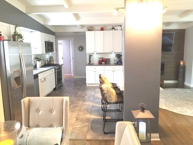 Foto del edificio - 7961 W Argyle St