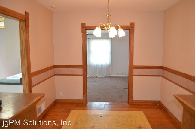 Building Photo - 3 br, 2 bath House - 1509 Jones Street