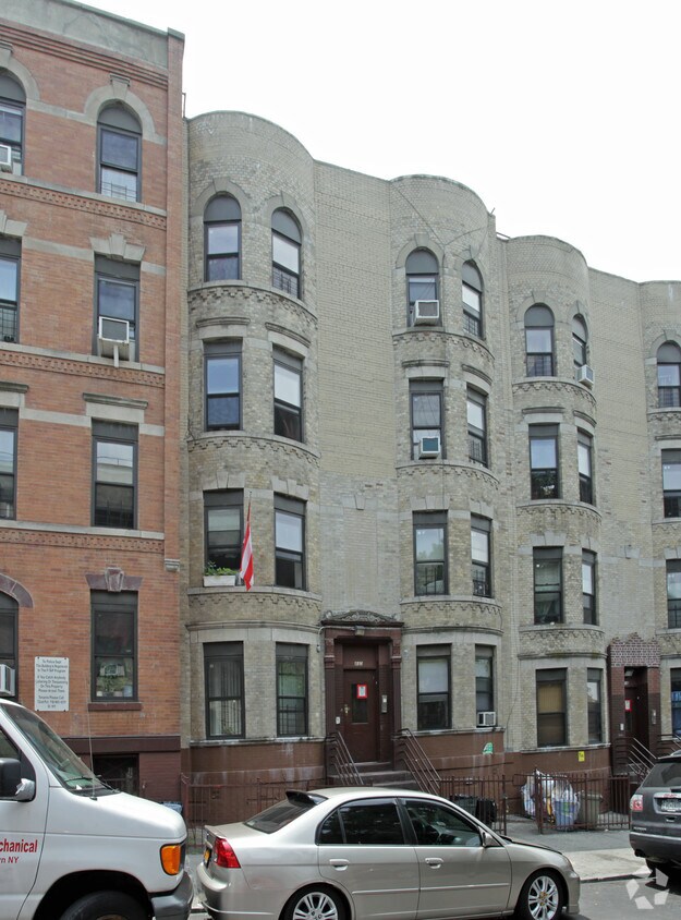 Primary Photo - 438 49th St