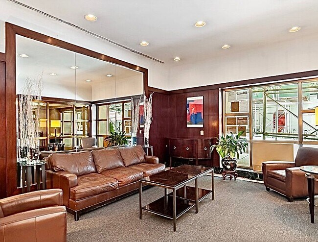 Foto del edificio - 215 W 95th St