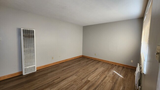 Foto del edificio - 186 E Norwich Ave