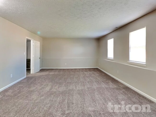 Building Photo - 4020 Waterfield Dr