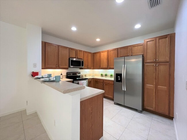 Building Photo - 1019 W Longport Cir