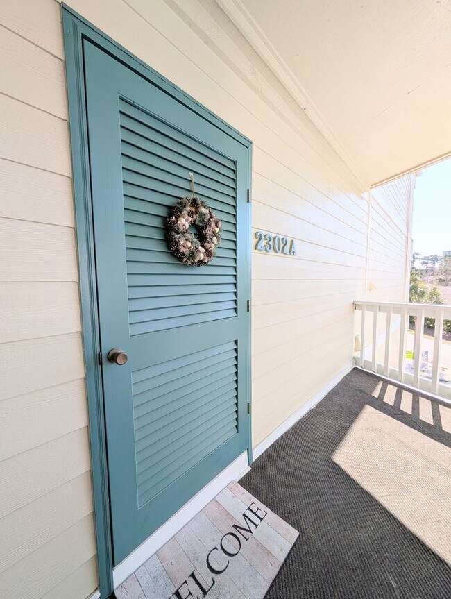 Foto del edificio - Dreamy Little River Condo — Furnished, Elevator Access, Pool & Marina Nearby!