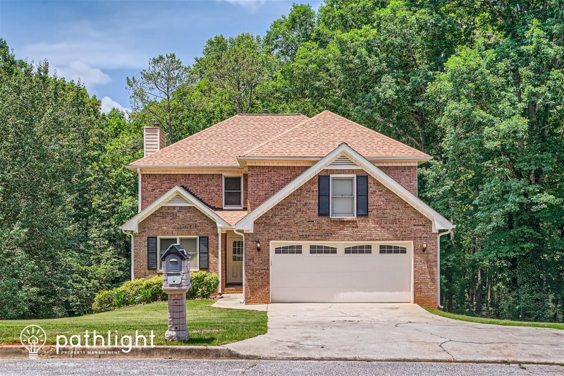 Primary Photo - 2910 Camary Pl Dr SE