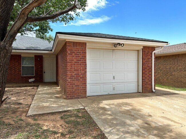 Foto del edificio - 604 Kline Ave