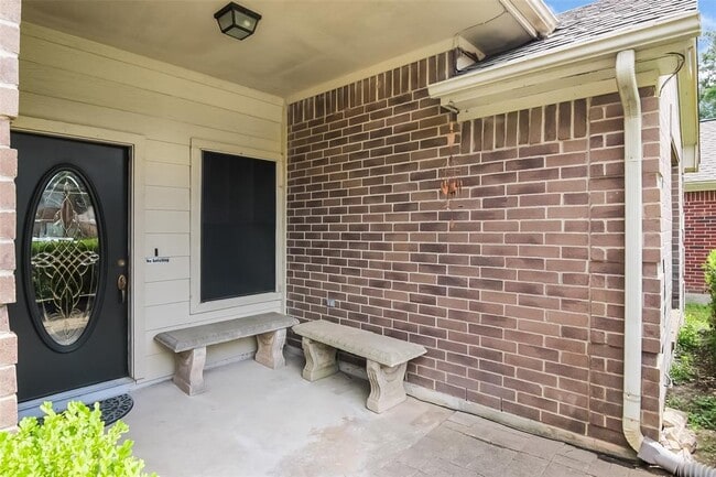 Foto del edificio - 5018 Dawngate Dr