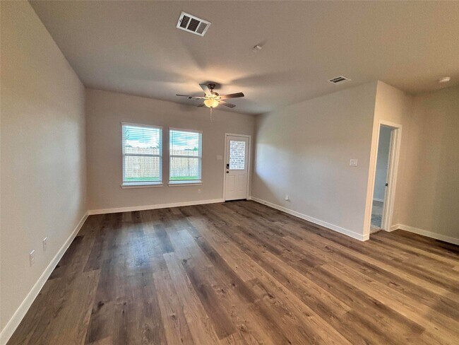 Foto del edificio - 32506 Timber Point Dr