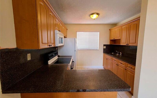 Foto del edificio - 2710 W 60th Pl