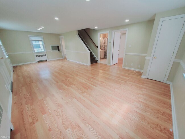 Foto del edificio - 4 br, 2 bath House - 46 Houston Ter Unit 1