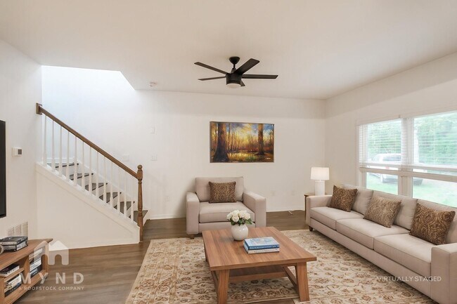 Foto del edificio - 1070 4th St NW