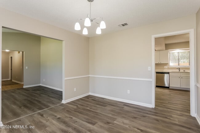 Foto del edificio - 4506 Whispering Inlet Dr