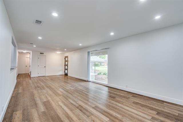 Foto del edificio - 3229 Merrell Cir