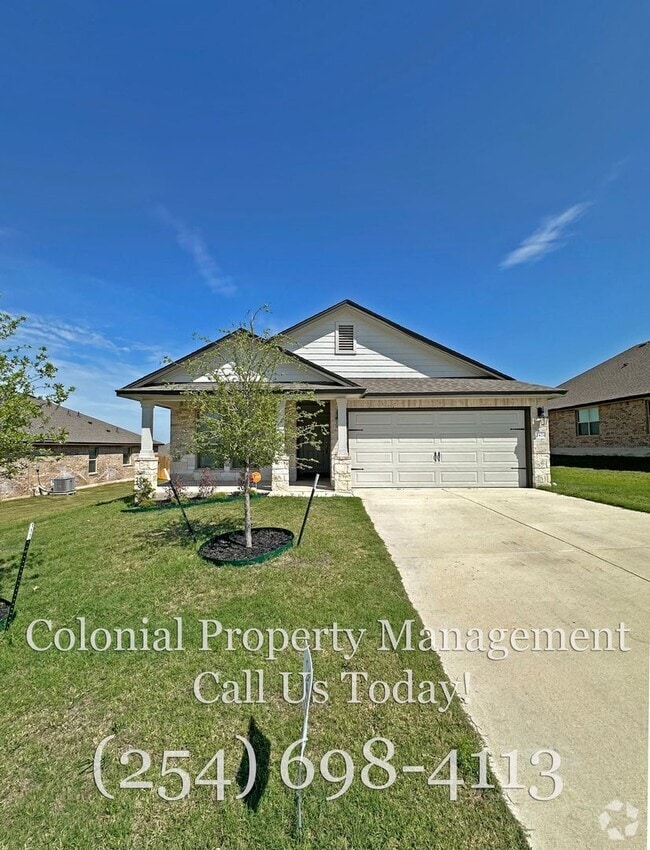 Building Photo - 2424 Elba Dr