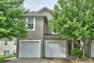 Building Photo - 852 S Woodson Ct