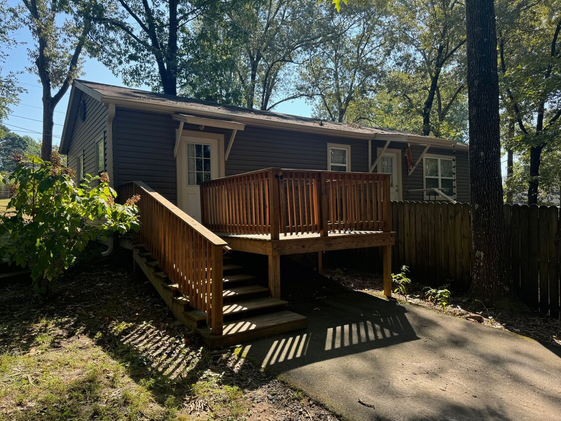 Building Photo - 1110 Alcoa Rd