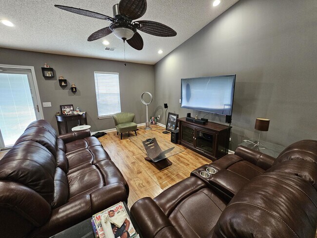 Foto del edificio - 126 Fair Haven Way