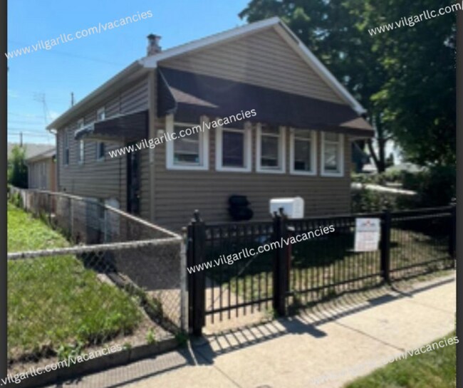 Foto del edificio - 1334 Indiana St