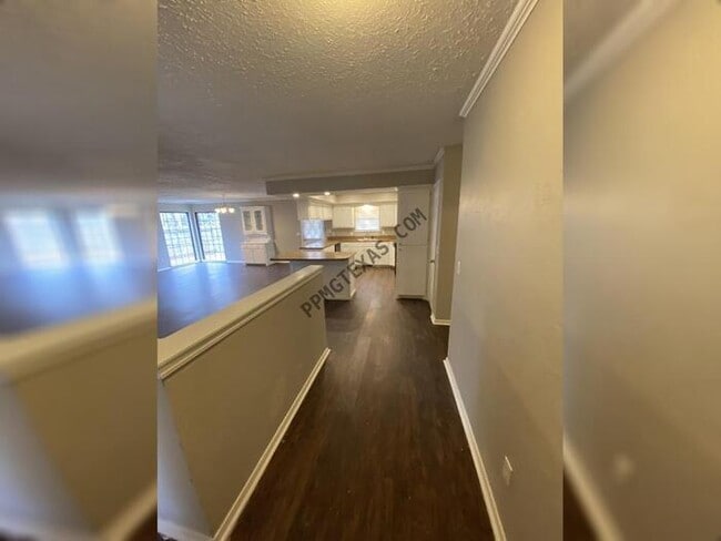 Photo - 8205 SW 36th Street Oklahoma City, OK 73179 House