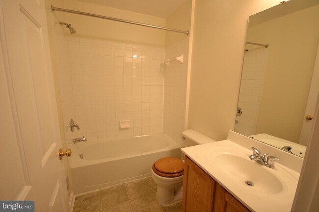 Building Photo - 9413 Manor Forge Way