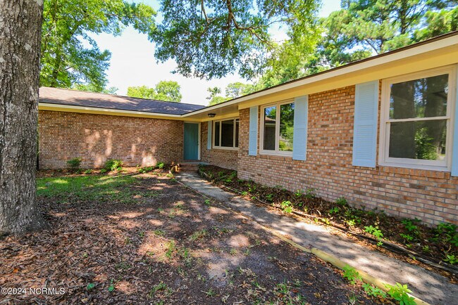 Building Photo - 4300 Ward Dr