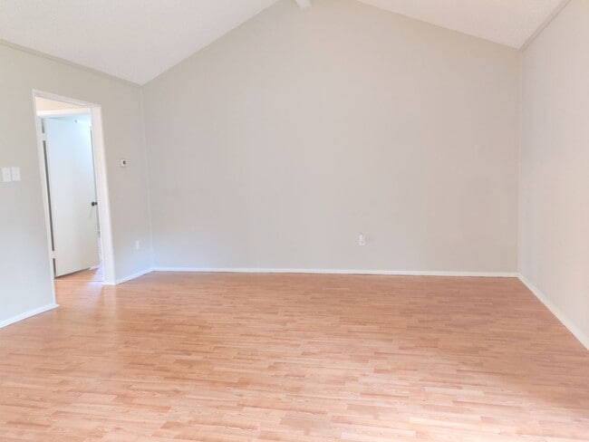 Building Photo - 1914 Seakale Ln