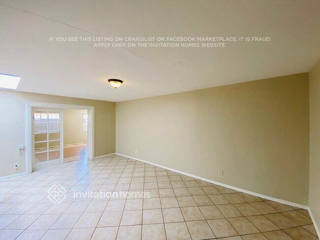 Foto del edificio - 3735 W Rose Ln