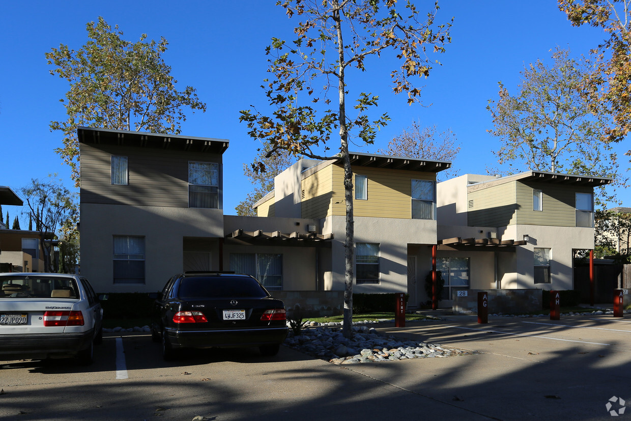 Foto del edificio - Orange Place Apartments