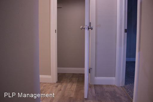 Building Photo - 2 br, 1 bath Apartment - 2513 Knight Drive