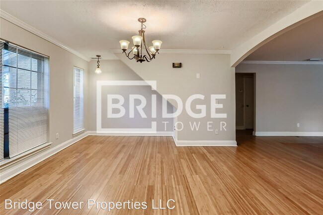 Building Photo - 4 br, 3 bath House - 303 Trailridge Drive
