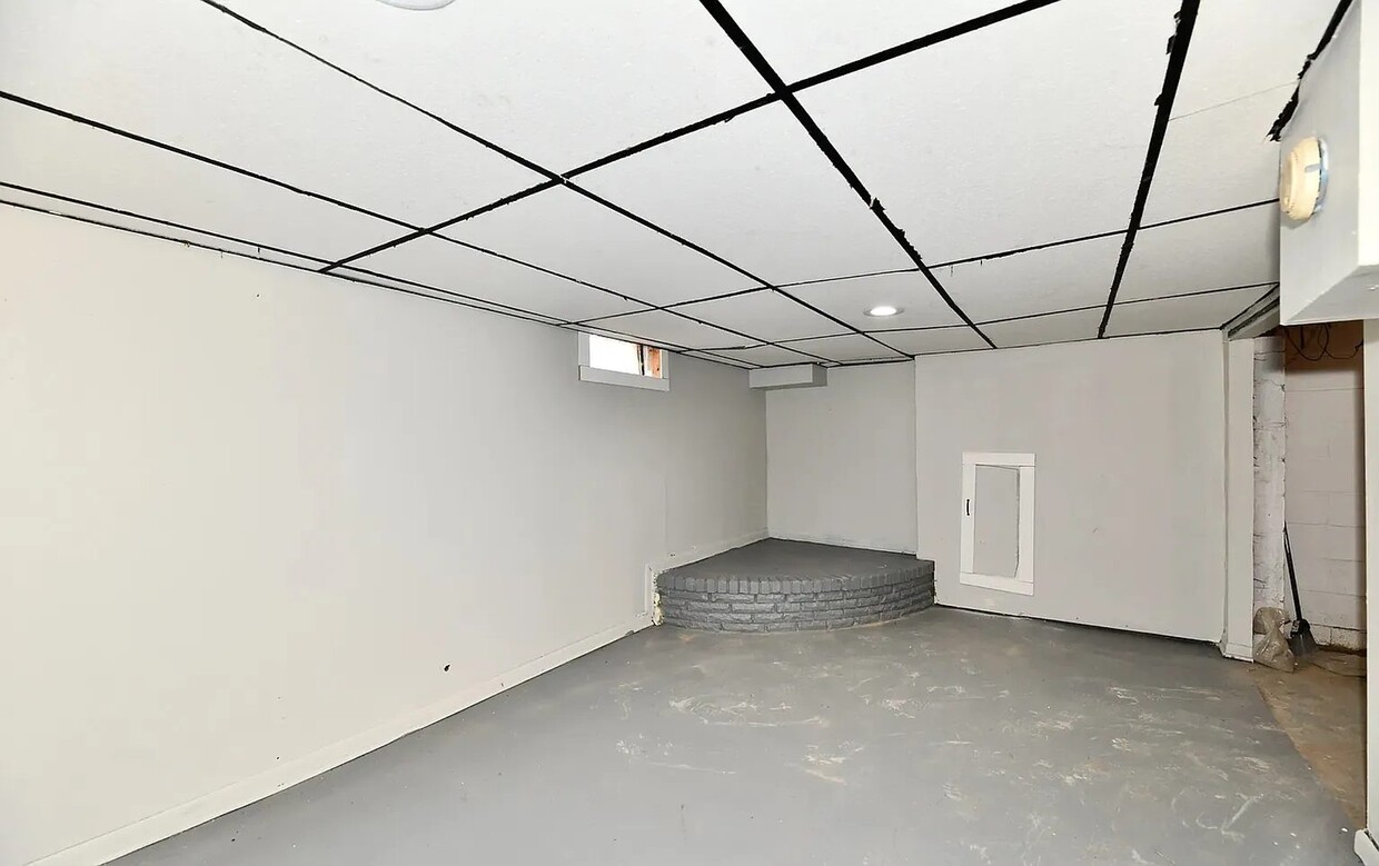 Foto del edificio - 3910 E 34th St