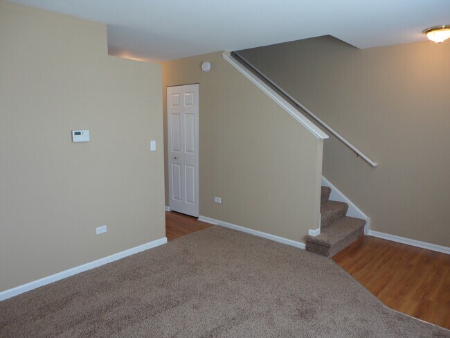 Foto del edificio - 2415 Roxbury Lane