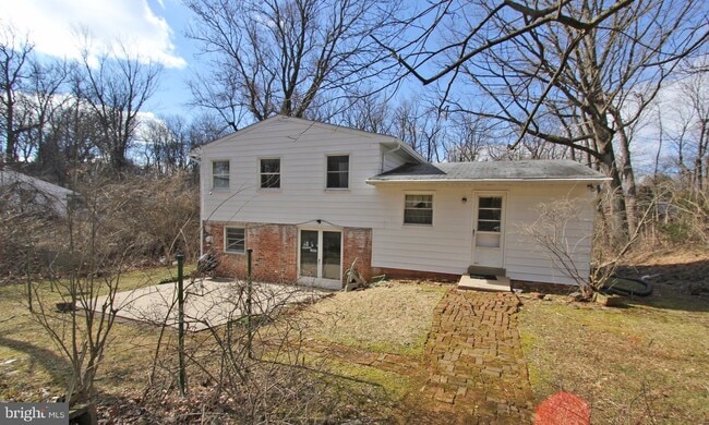 Building Photo - 435 Berwyn Baptist Rd