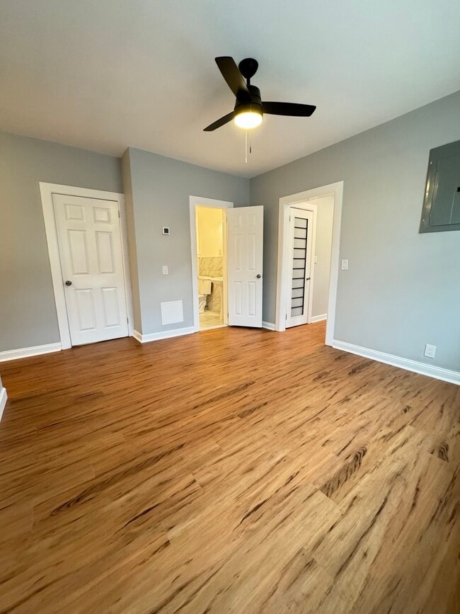 Living Room - 42 Alder St