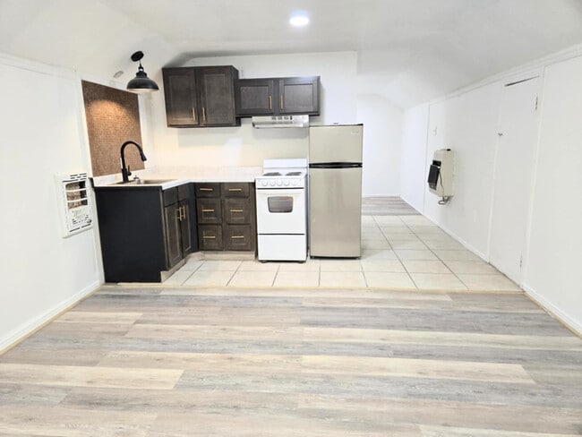 Photo - 1025 Madison St Apartment