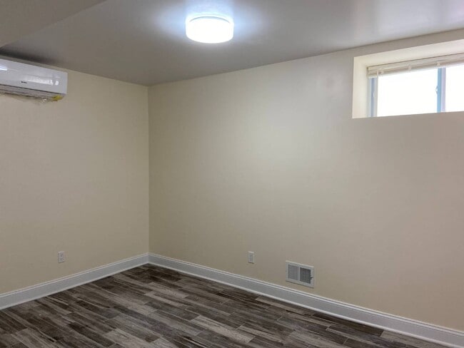Building Photo - 240 Raritan Ave