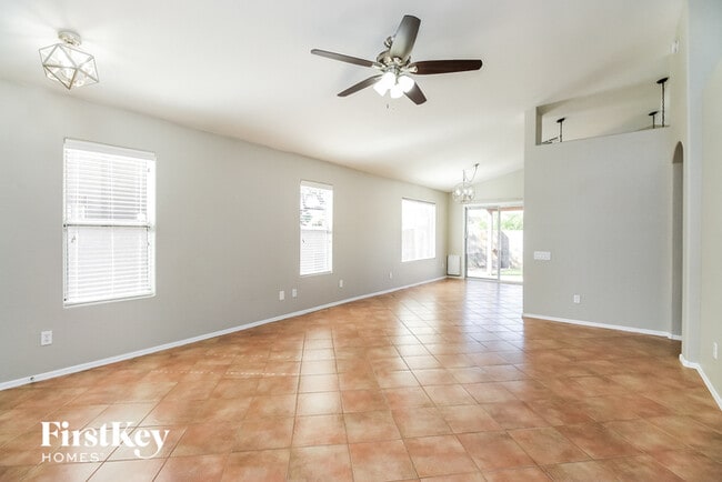 Building Photo - 2834 S Paseo Loma