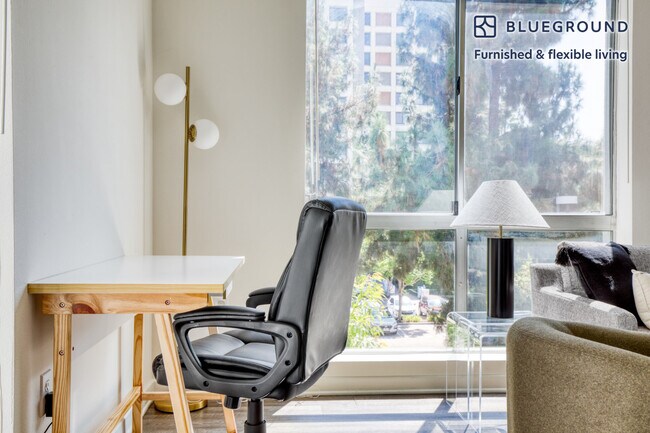Foto del edificio - 11023 McCormick St