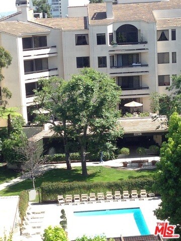 Foto del edificio - 2102 Century Park Ln