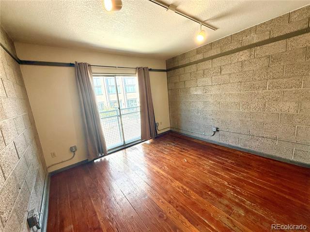 Building Photo - 1131 21st St