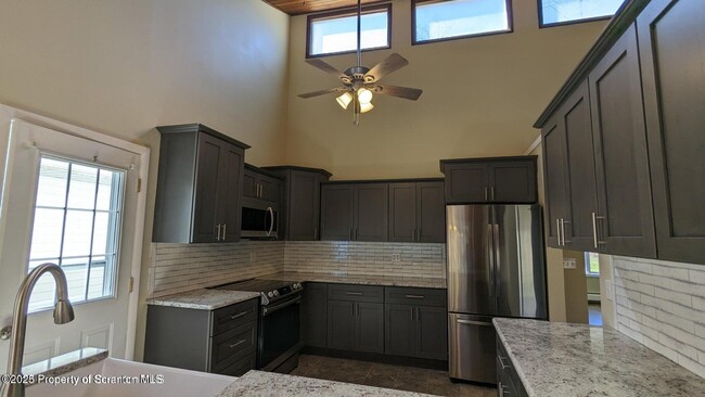 Building Photo - 412 Griffin Pond Rd