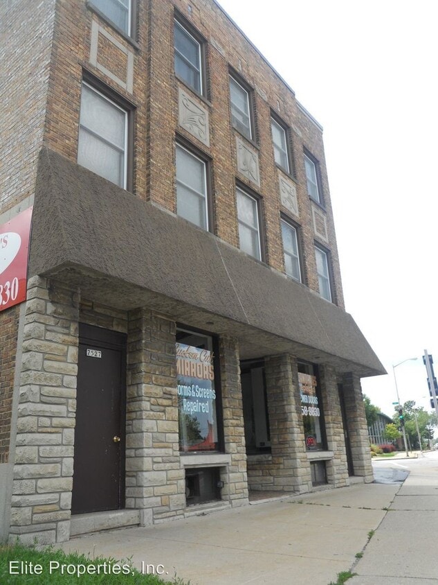 7527 W National Ave, West Allis, WI 53214 Room for Rent in West Allis