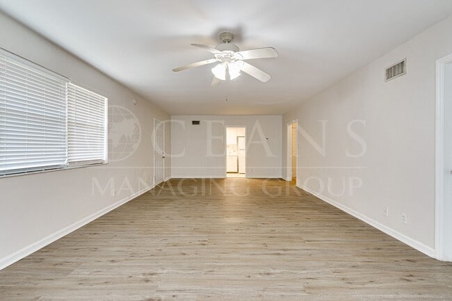 Photo - 517 University Blvd Apartment