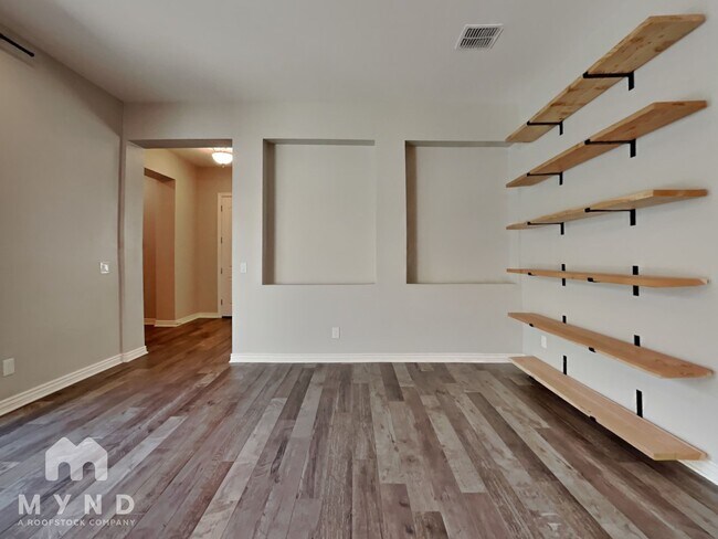 Foto del edificio - 4186 E Ronald St