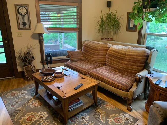 Sala de estar - 7850 Co Rd 203