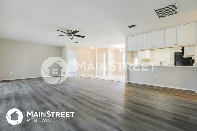 Foto del edificio - 1303 Pine Needle Rd