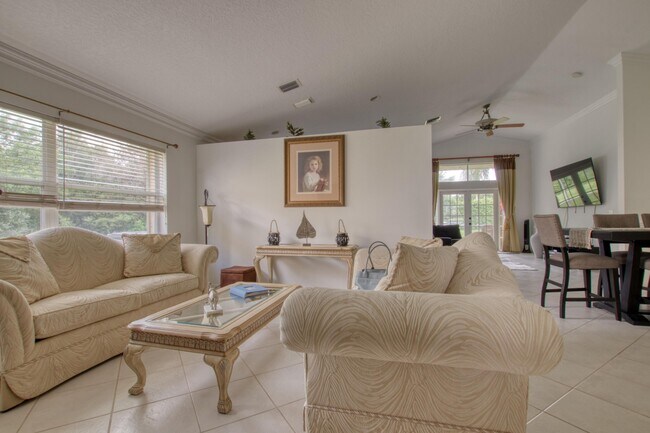 Foto del edificio - 3635 Chesapeake Ct